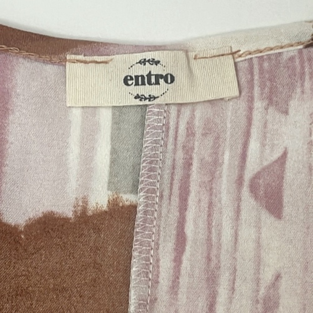 Entro Shortsleeve Blouse - Picture 2 of 6